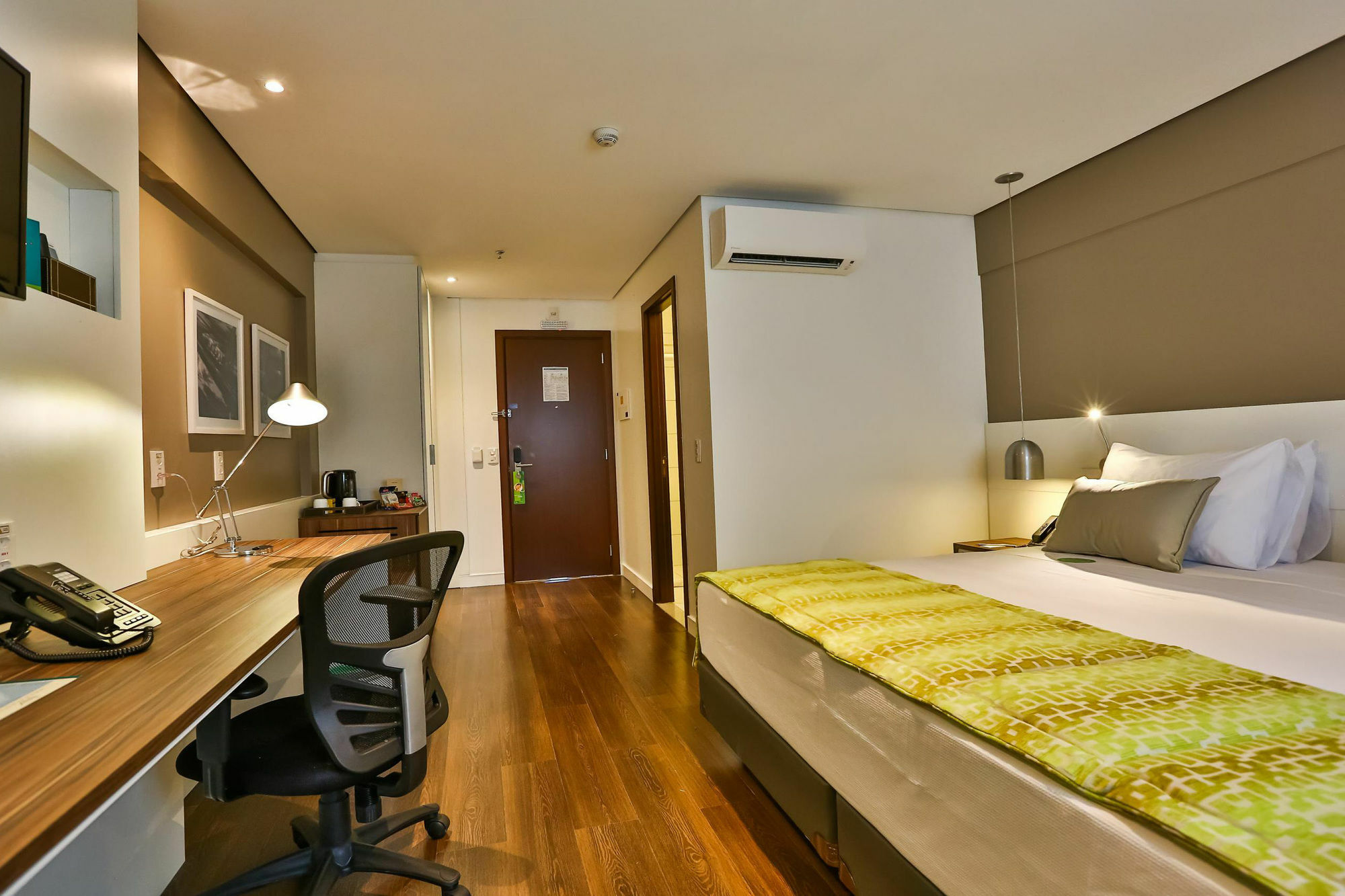 Quality Hotel Flamboyant Гоянія Екстер'єр фото
